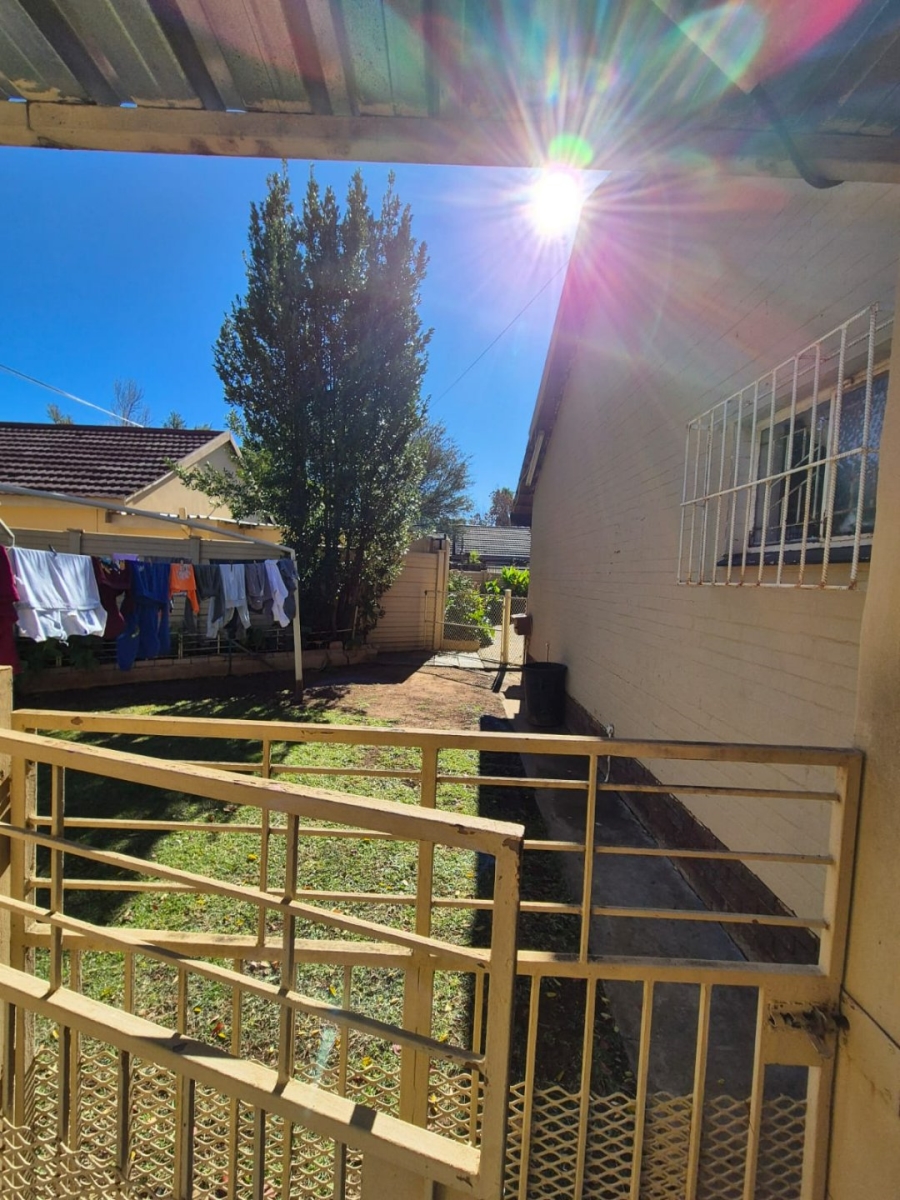 To Let 3 Bedroom Property for Rent in Universitas Ridge Free State